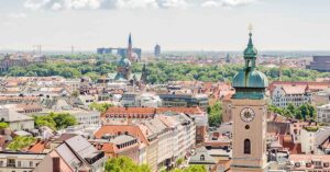 sync 22 KW43 Depositphotos 127224362 XL klein Copyright Alesinya