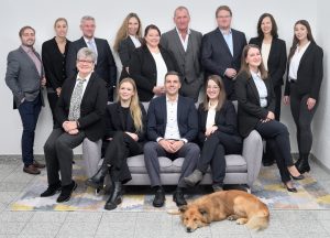 Gruppenfoto lang 2