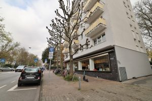 66f60ee4e2814496deb4db74ac612bda 1 Strassenansicht